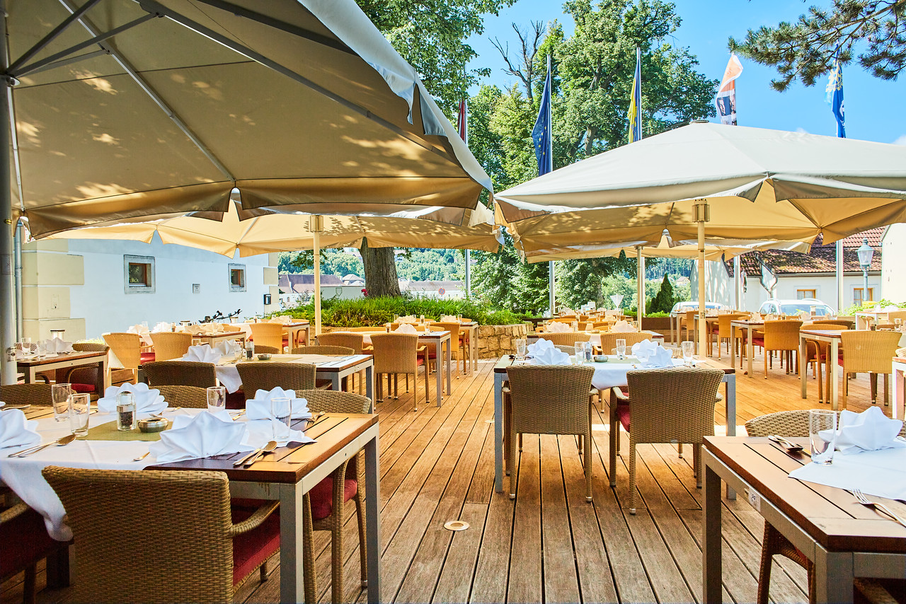 Sonnige Terrasse des Schüttkasten Geras